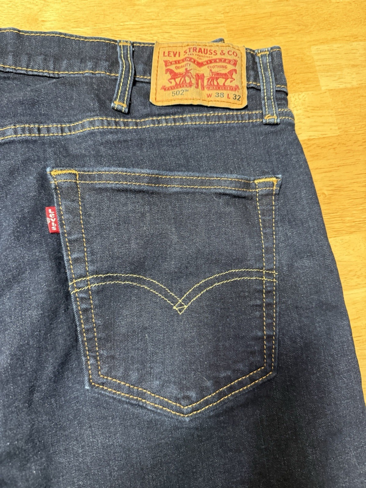 Levi’s Men’s Blue Denim Jeans Tapered Fit Mid Rise Dark Wash 5-Pocket