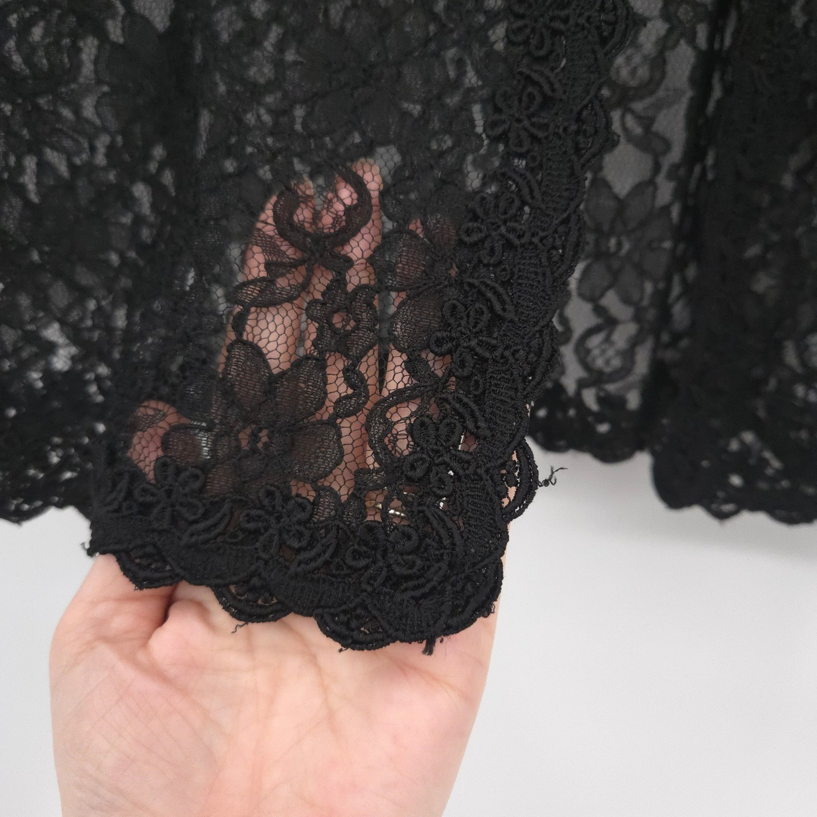 Magnet Art Lynn Yang Lace Cardigan Vintage Women L Black Sheer Tie Front Shrug