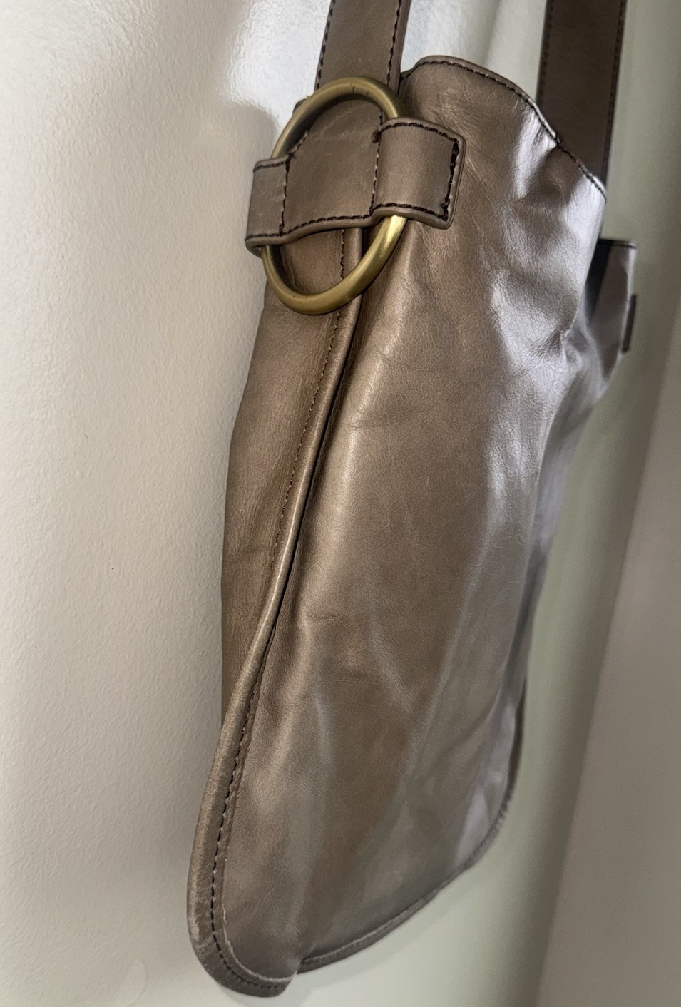 HOBO Genuine Leather Small Shoulder Bag Taupe Gray Brass Ring Slouchy Purse