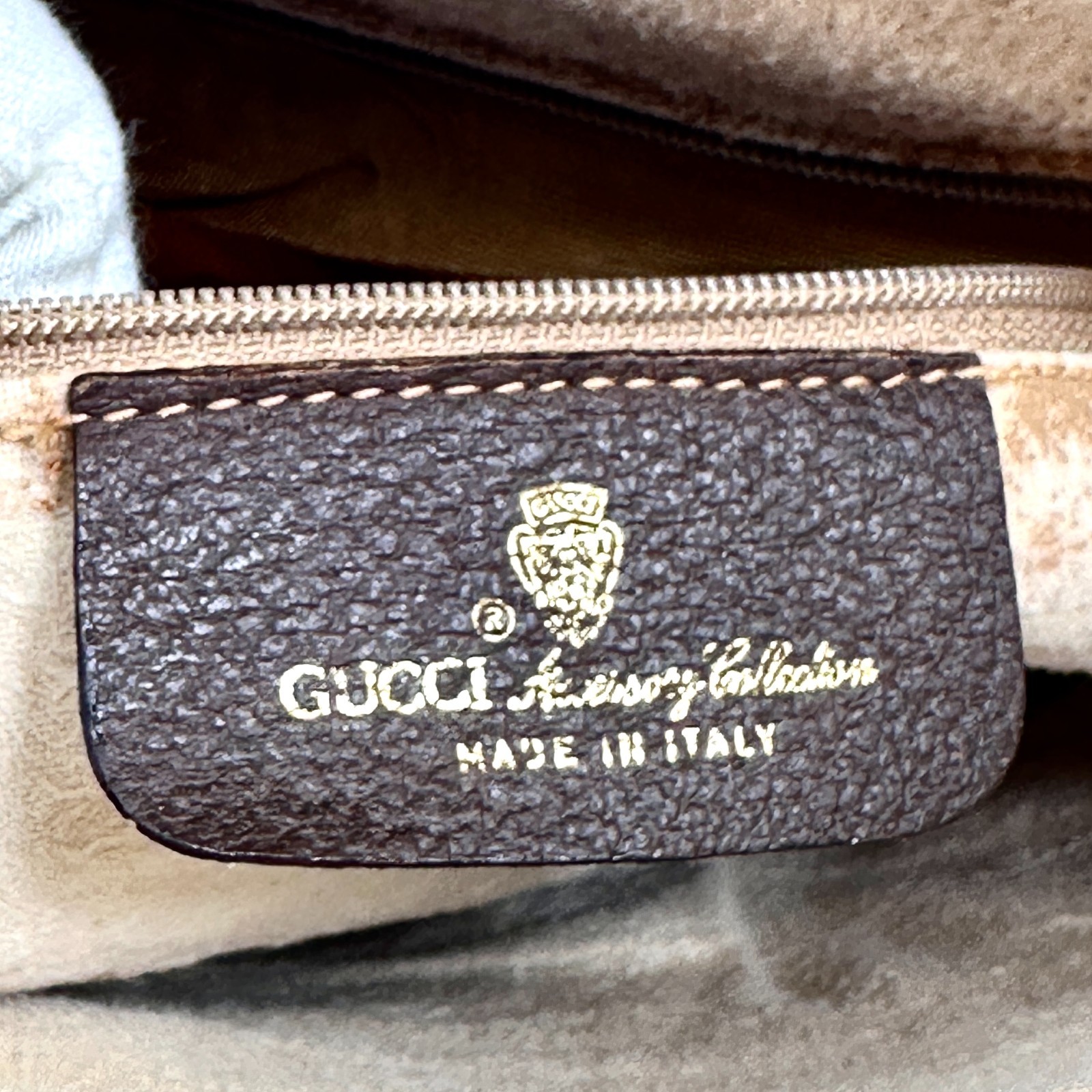 Vintage GUCCI Sherry Shoulder Bag GG Crossbody Authentic