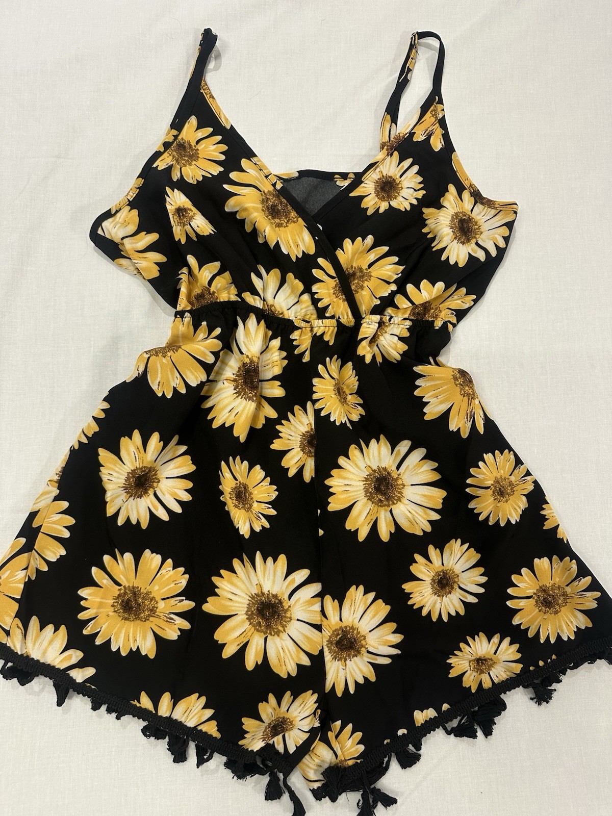 Black Yellow Daisy Floral Romper/Playsuit Tassel Hem V-Neck Straps Size 7