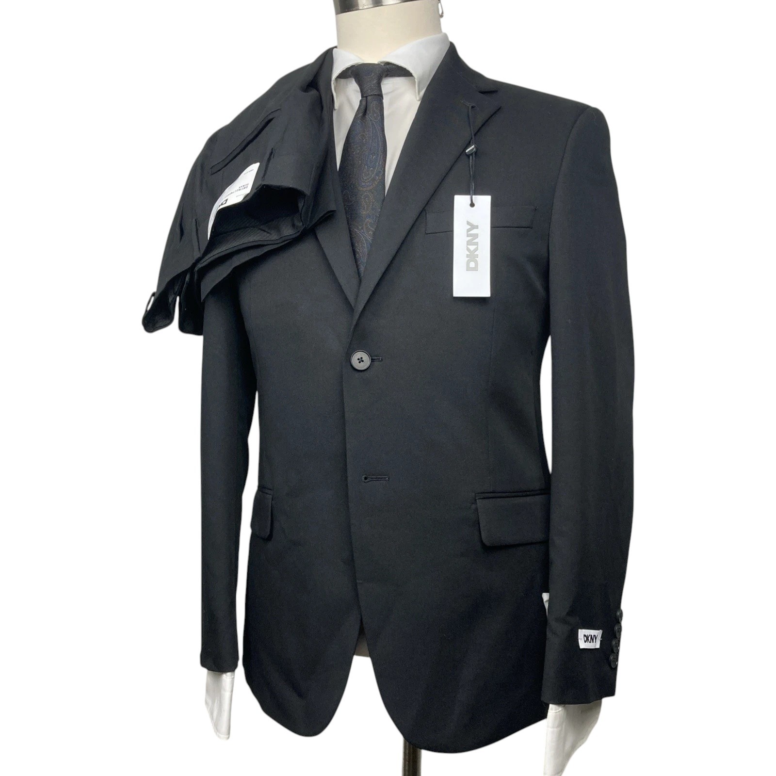 Dkny Mens Modern fit 2 Piece Suit 52 R / 47 Waist Black Solid Stretch