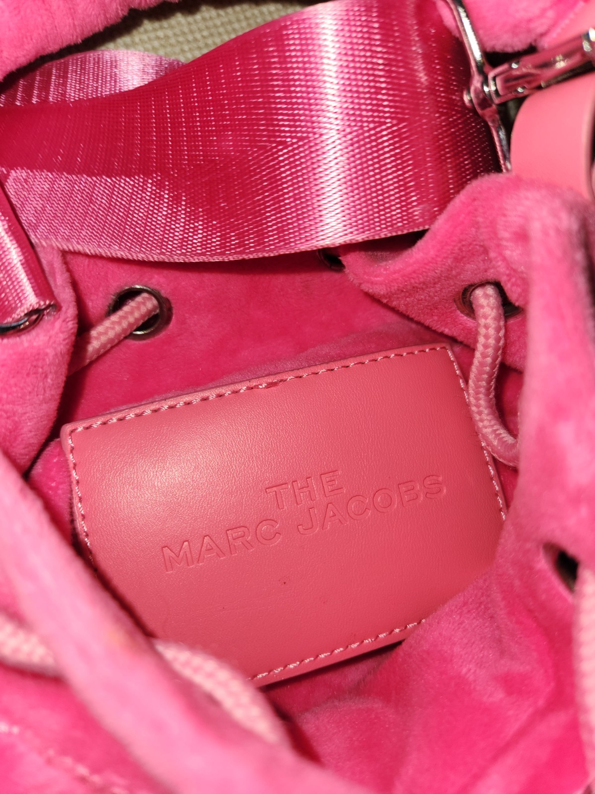 Marc Jacobs Pink Small Bucket Drawstring Bag w/ Adjustable Detachable Strap