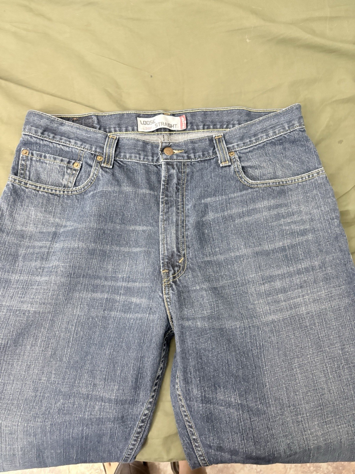 Levi’s Mens Loose Fit Straight Jeans Blue Denim Medium Wash Cotton Button