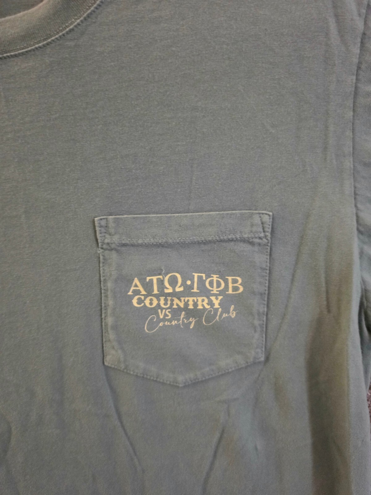 Men Top Size M Sage Green Distressed Comfort Wash Pocket “Country Club” Cotton