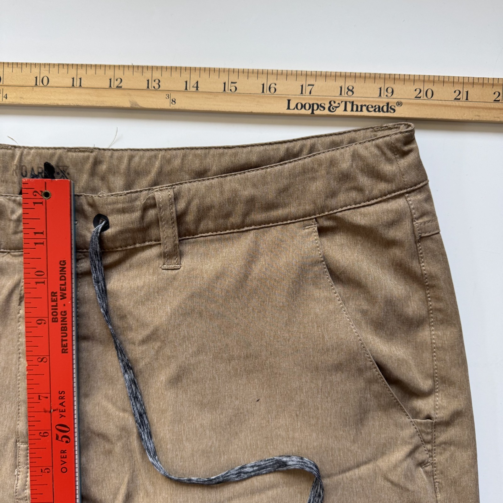 ROARK Hybrid 8″ Short Mens 40 Tan Lightweight Drawstring Outdoor Beach Casual