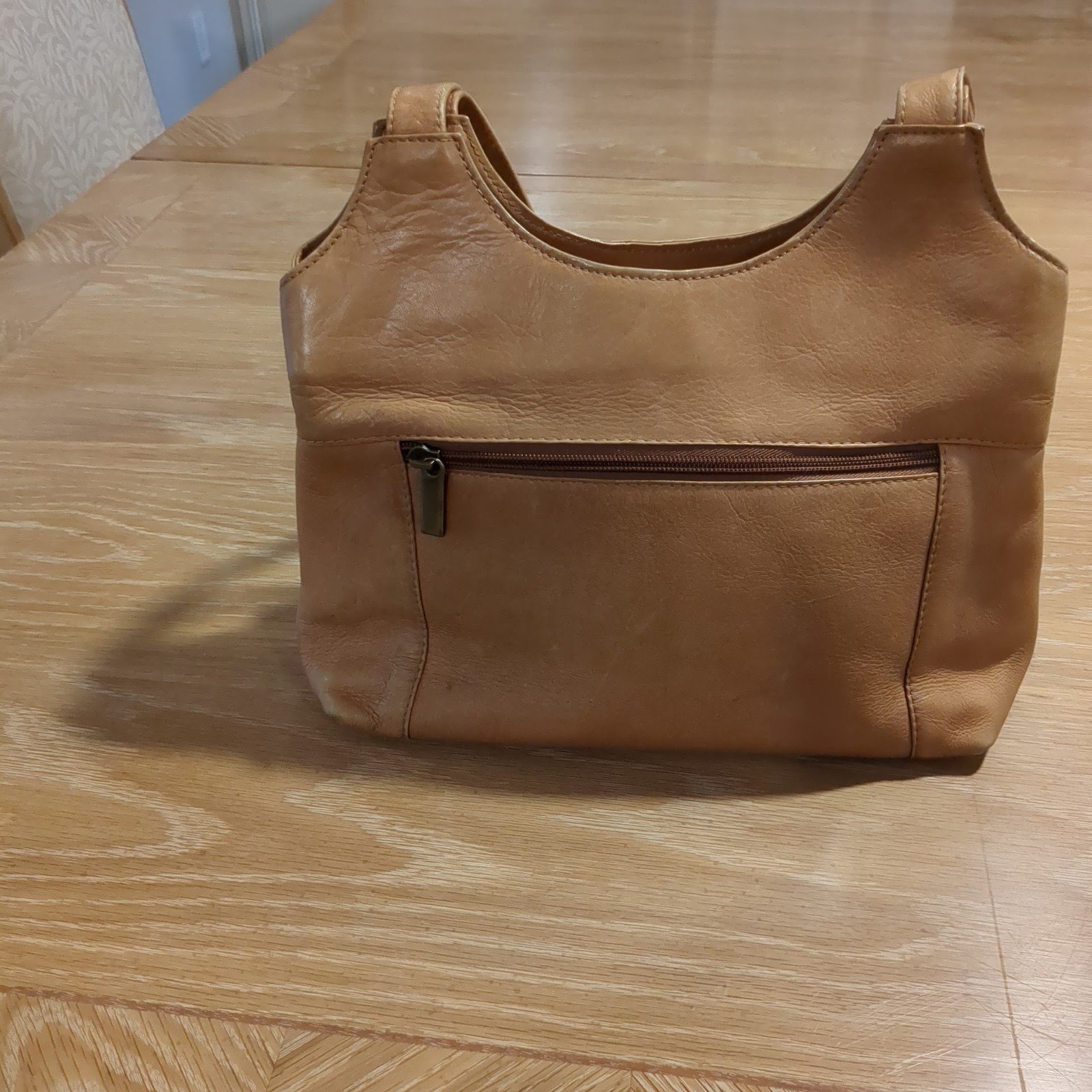 Le Donne Leather Collection Tan Shoulder Bag Handbag Multi Pockets