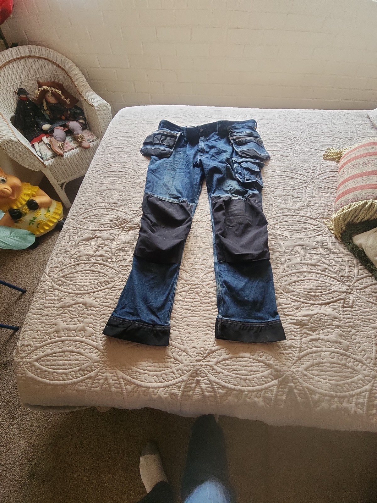 DASSY EUROPE CRATOS MELBOURNE MENS CAT II BLUE DENIM WORK PANTS SZ 44 DISTRESSED