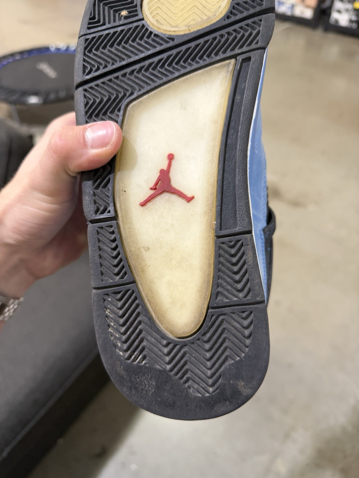 Size 11.5 – Jordan 4 Retro x Travis Scott Mid Cactus Jack