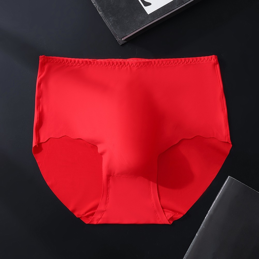 Soft Seamless Men’s Underwear Ice Silk Briefs with 3D Bulge Pouch Support