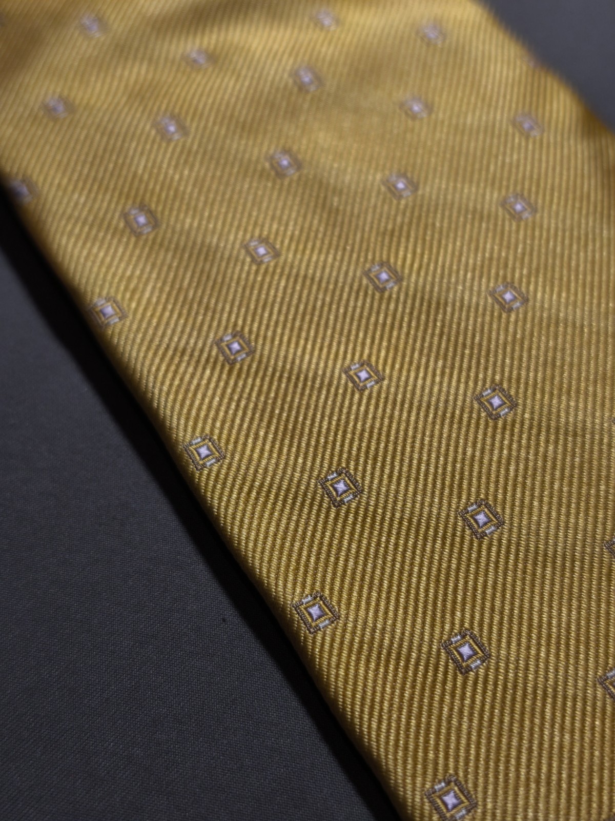 Church’s – Solid Color Microdrawing Geometric Silk Tie Made in Italy