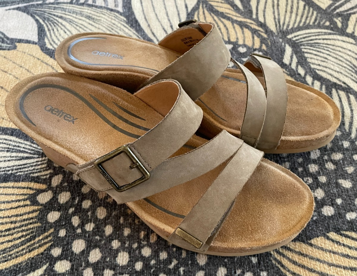 Aetrex Kimmy Women’s Sandals Size 9 9.5 Orthotic Wedge Comfort Support Heels