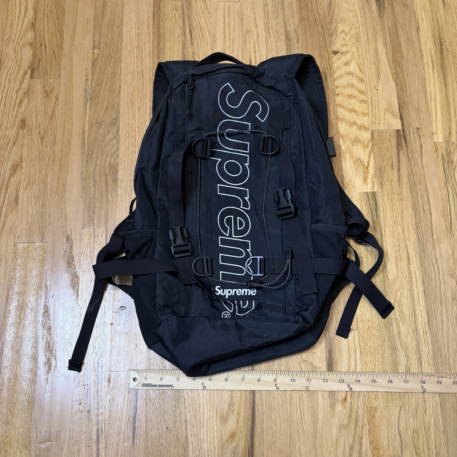 Supreme FW18 backpack Water/Abrasion Resistant Black W Silver Logo Chest Strap