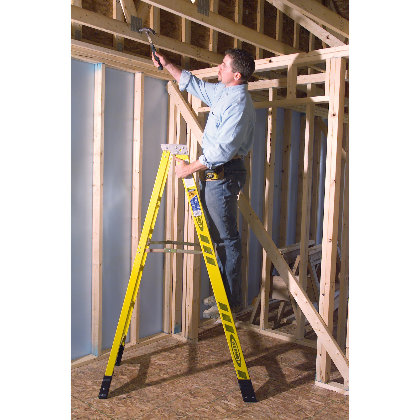 Werner 7300 6-ft ( 10-ft Reach Height ) Fiberglass Type 1AA – 375 lbs. Lo|125597