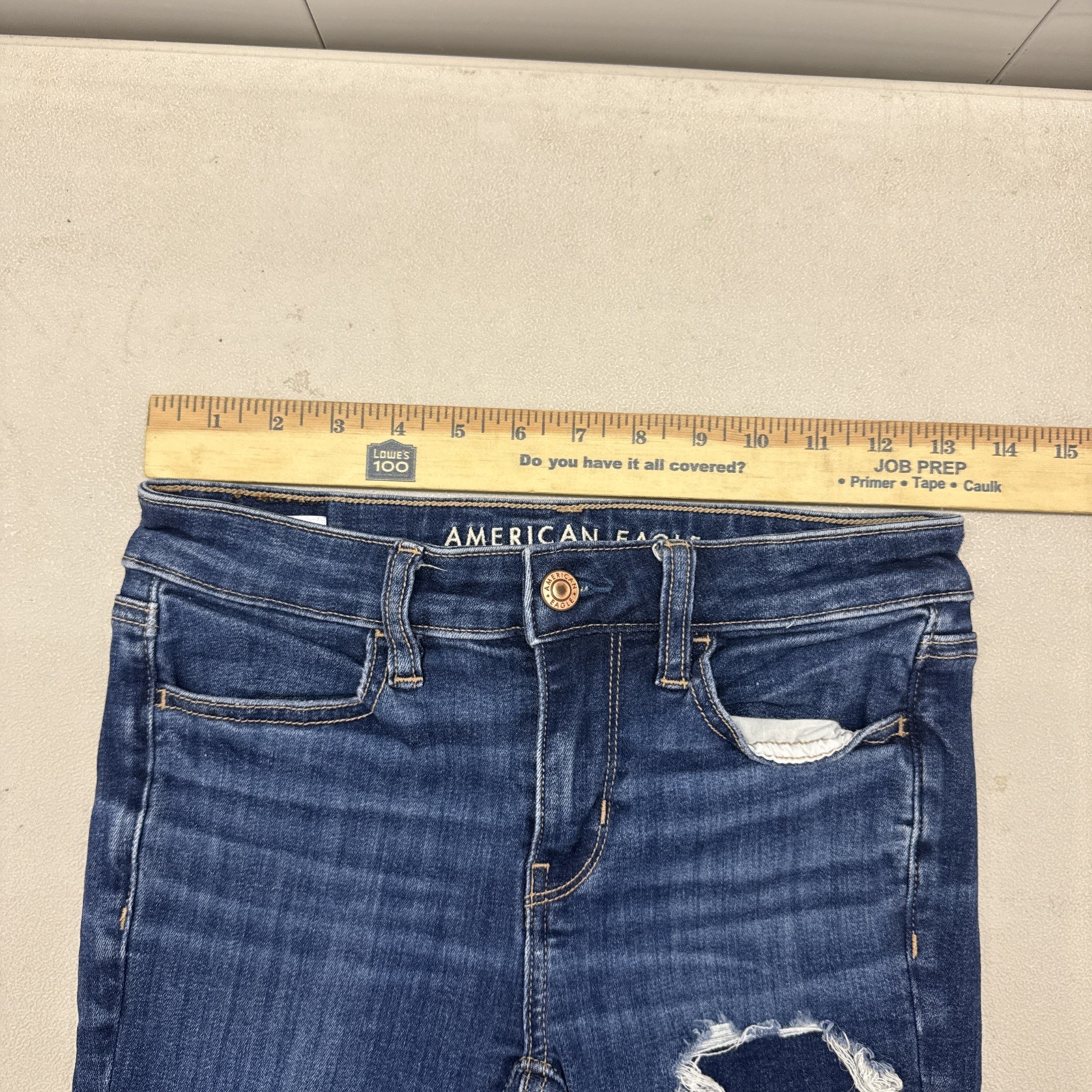 American Eagle Next Level Stretch Women’s Low Rise Jeggings Size 0 Distressed