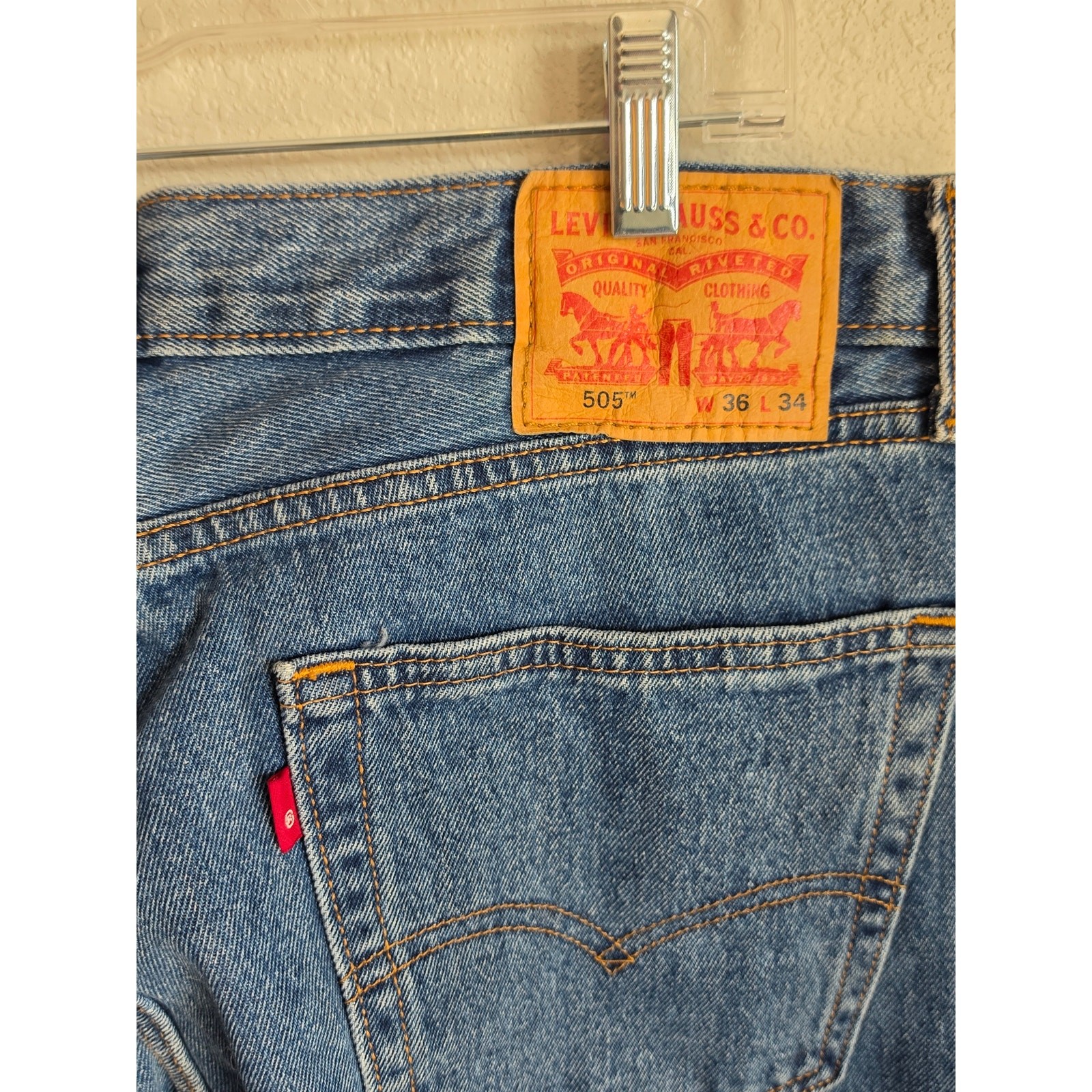 MENS LEVIS 505 STRAIGHT LEG JEANS SIZE 36 X 34 EXCELLENT