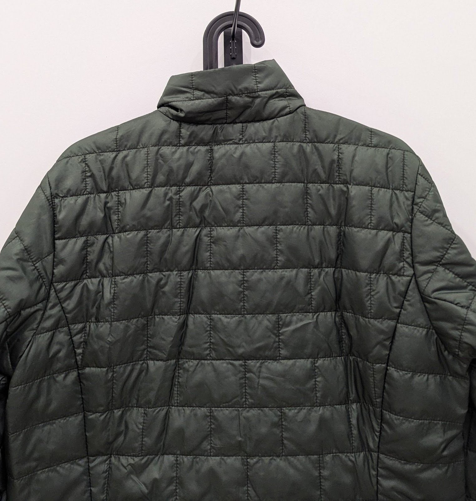 Patagonia Men’s Nano Puff Jacket Small – Old Growth Green #84213