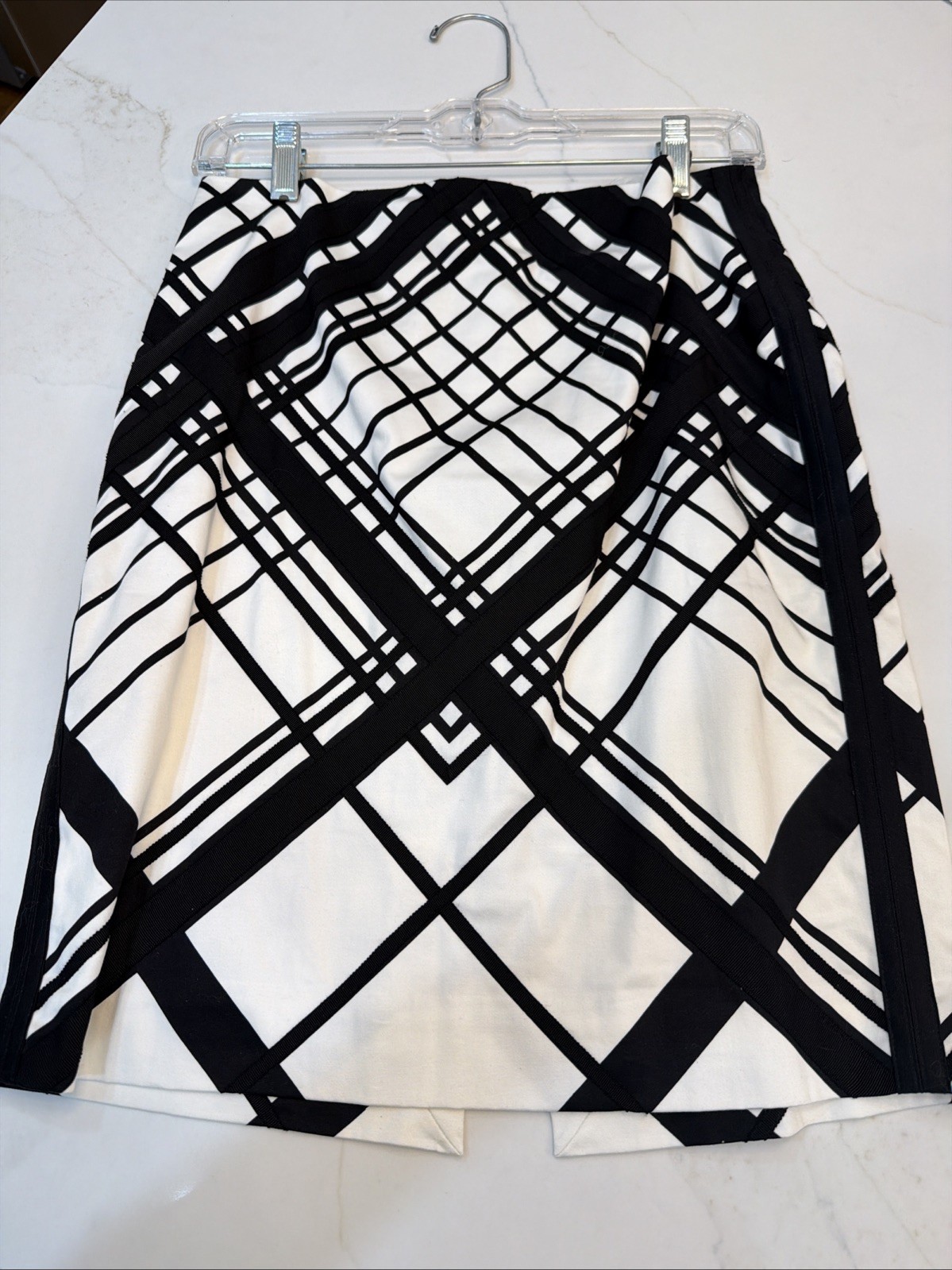 WHITE HOUSE BLACK MARKET | Black White Pencil Skirt Abstract Grid | Size 4