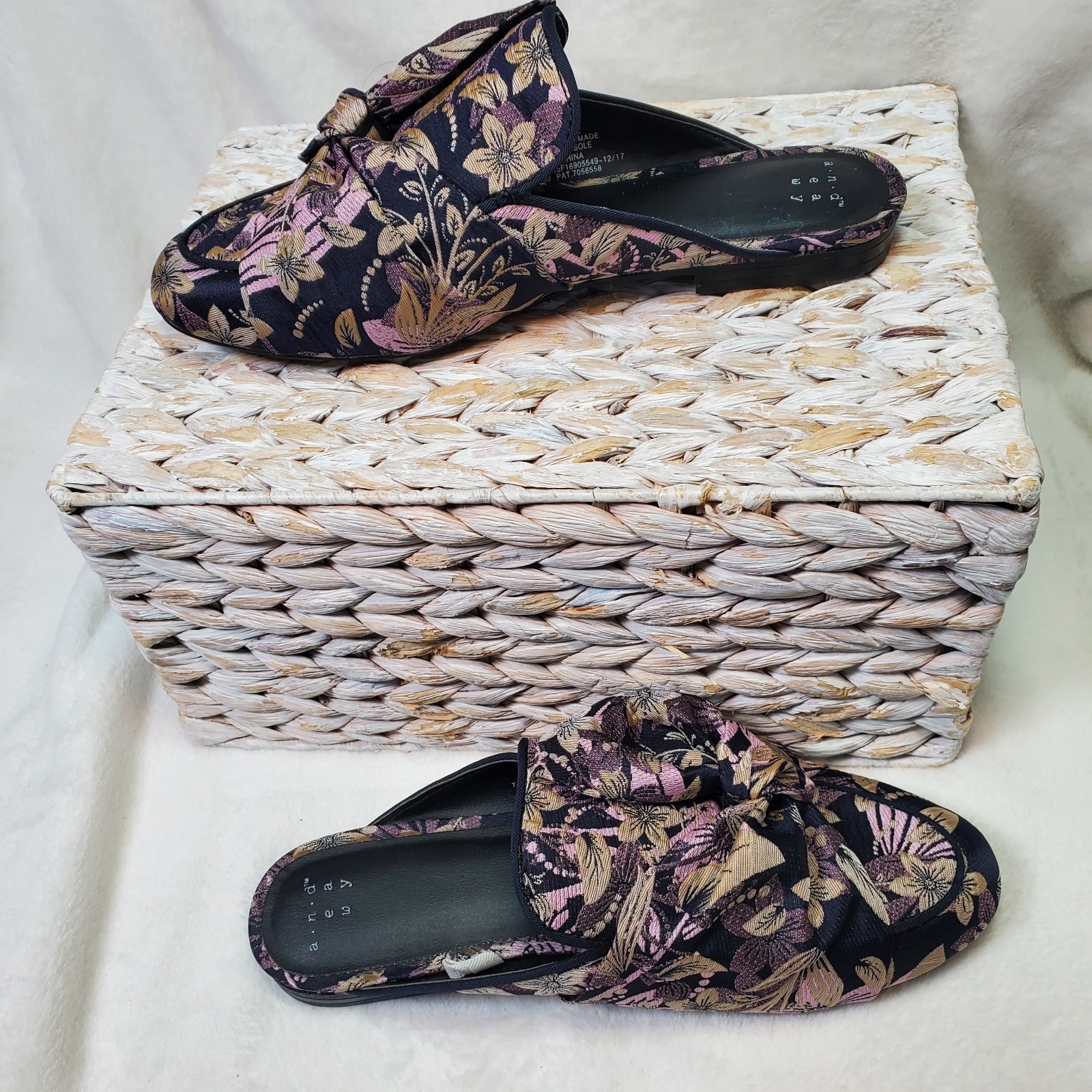 Cottagecore Size 7.5 Holland Jacquard Fabric Knotted Mules Slip-On Victorian