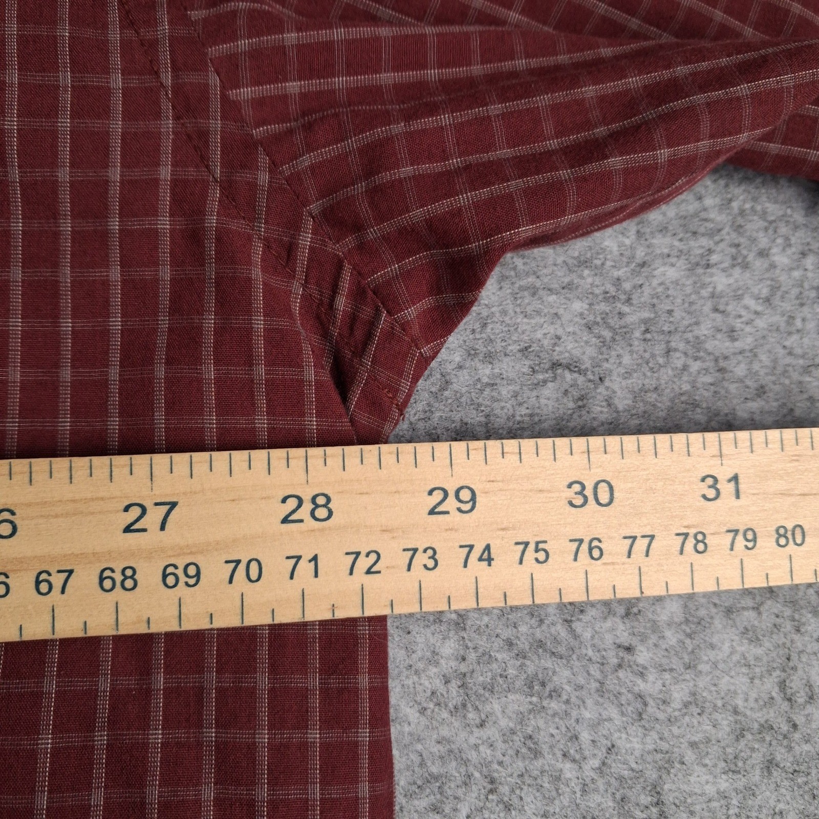 Van Heusen Button Down Shirt Men 2XLT Red Grid Wrinkle Free Broadcloth Long Slv