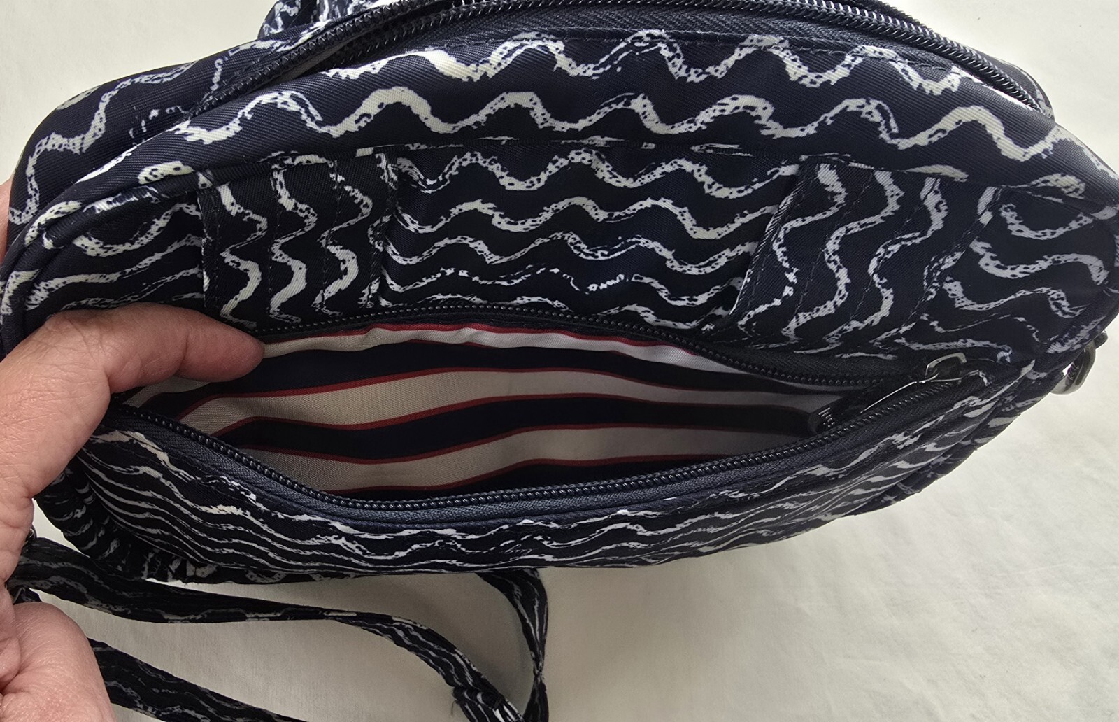 Lug Carousel Convertible Crossbody Navy White Waves Classic Purse *Small Tear*