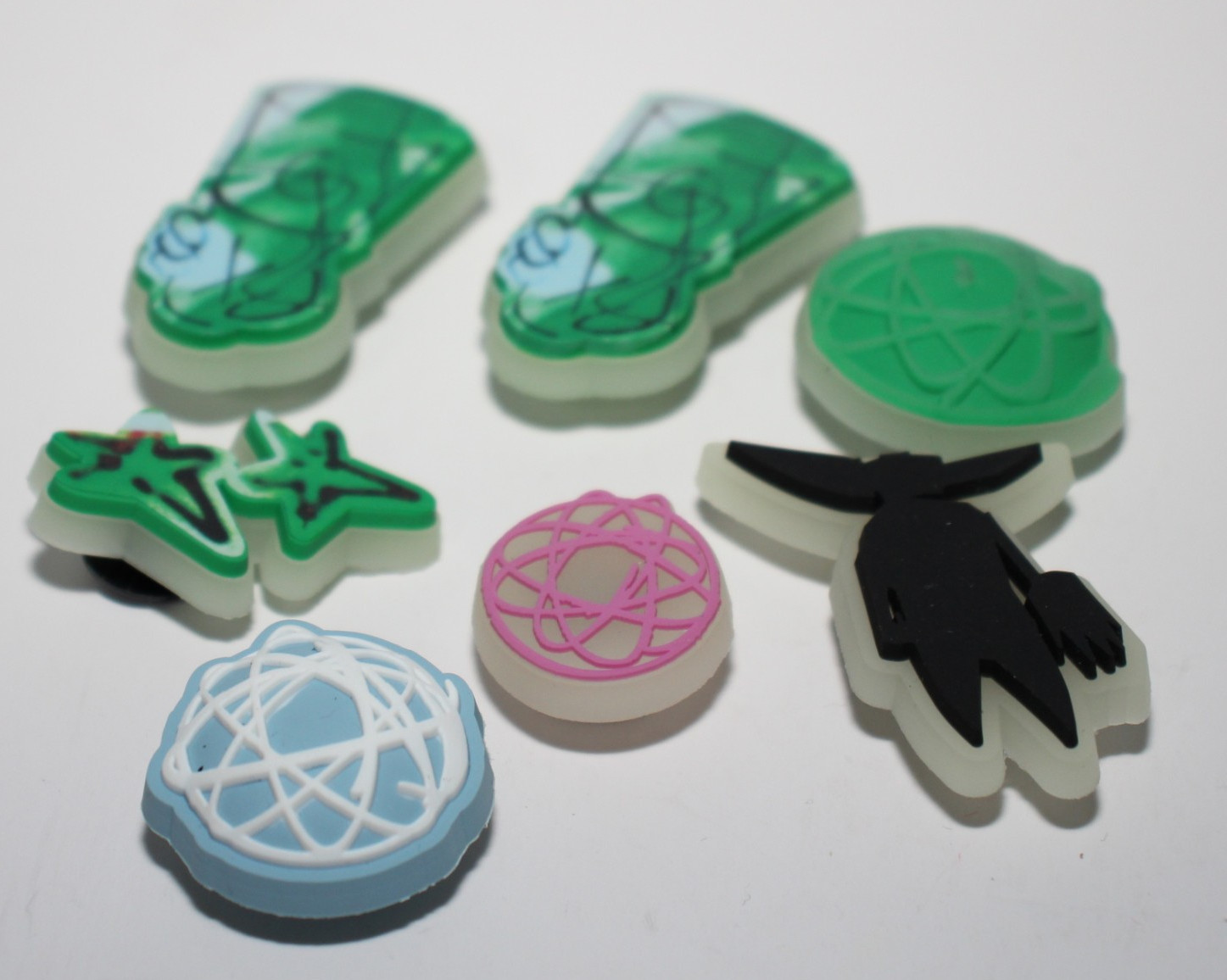 Futura Laboratories FL Crocs Jibbitz – Set of 7 – Glow in the Dark Shoe Charm
