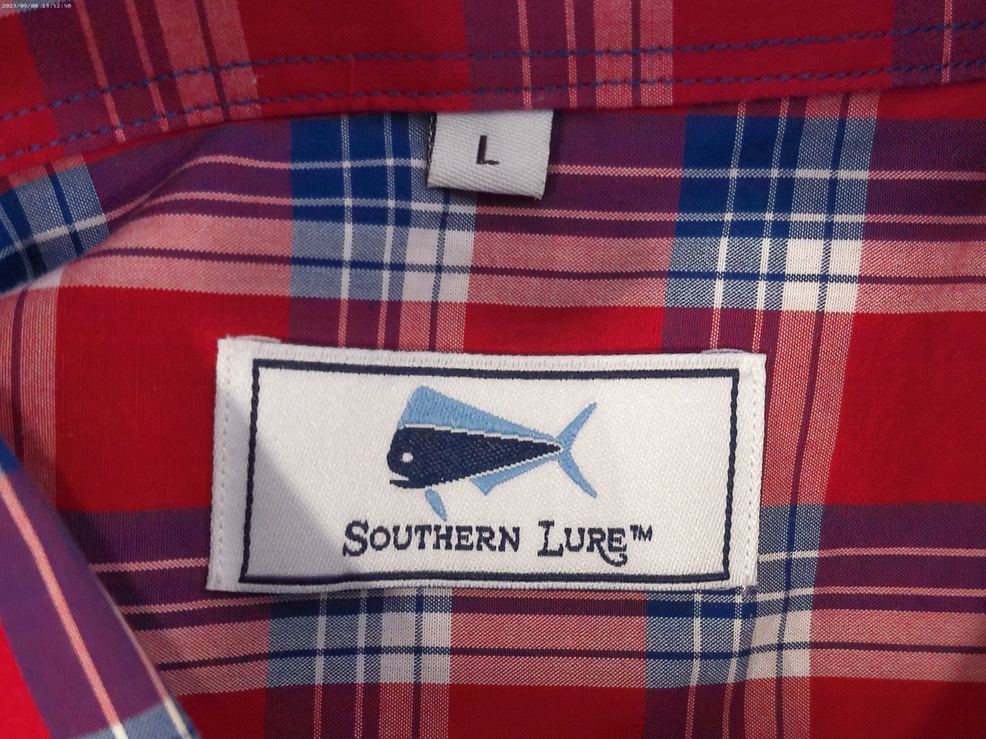 Southern Lure Red Navy Plaid Button Up Men’s Button Up Shirt size Large