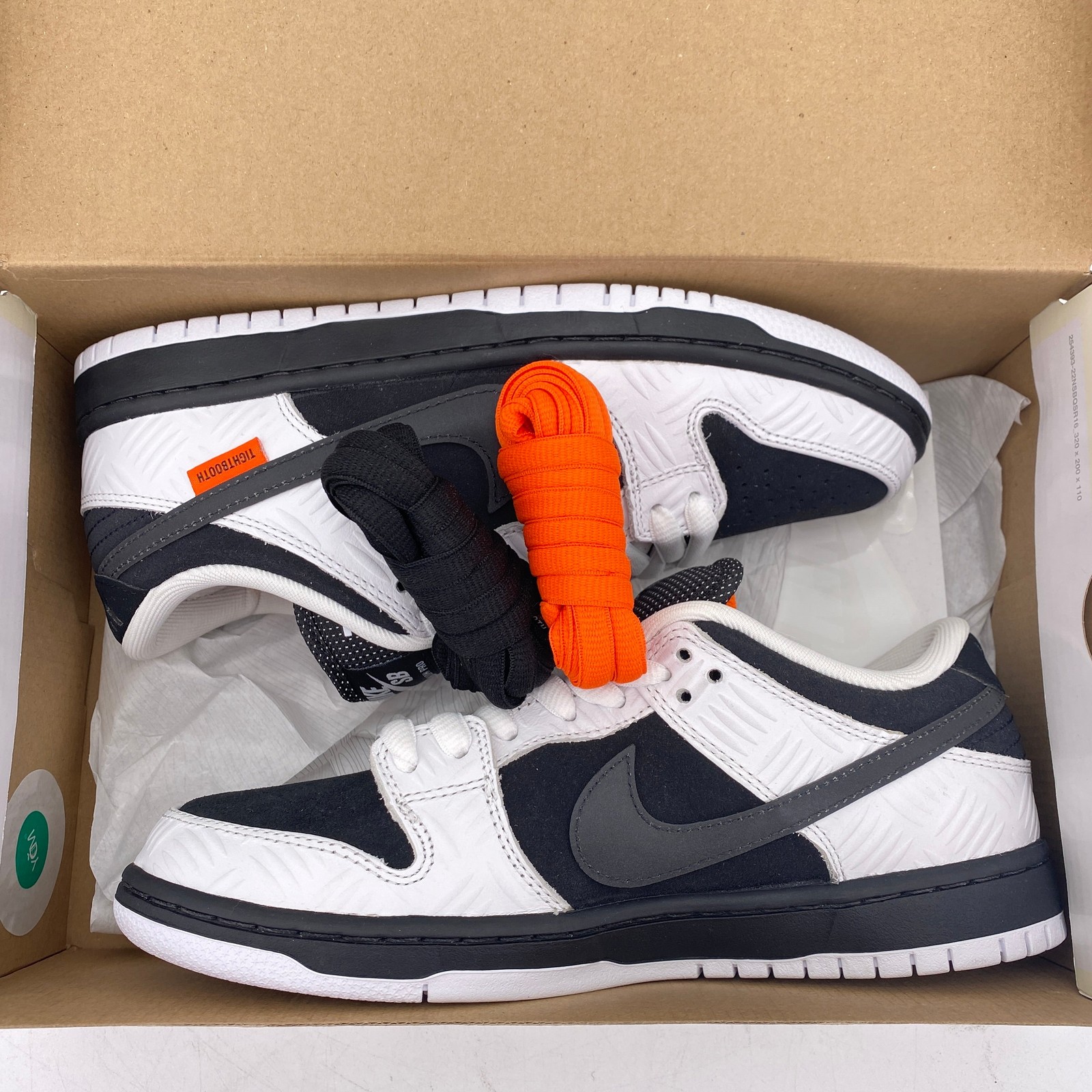 Nike SB Dunk Low Pro QS “TIGHTBOOTH” 2023 – Size 7.5 – fd2629 100 (936-2)