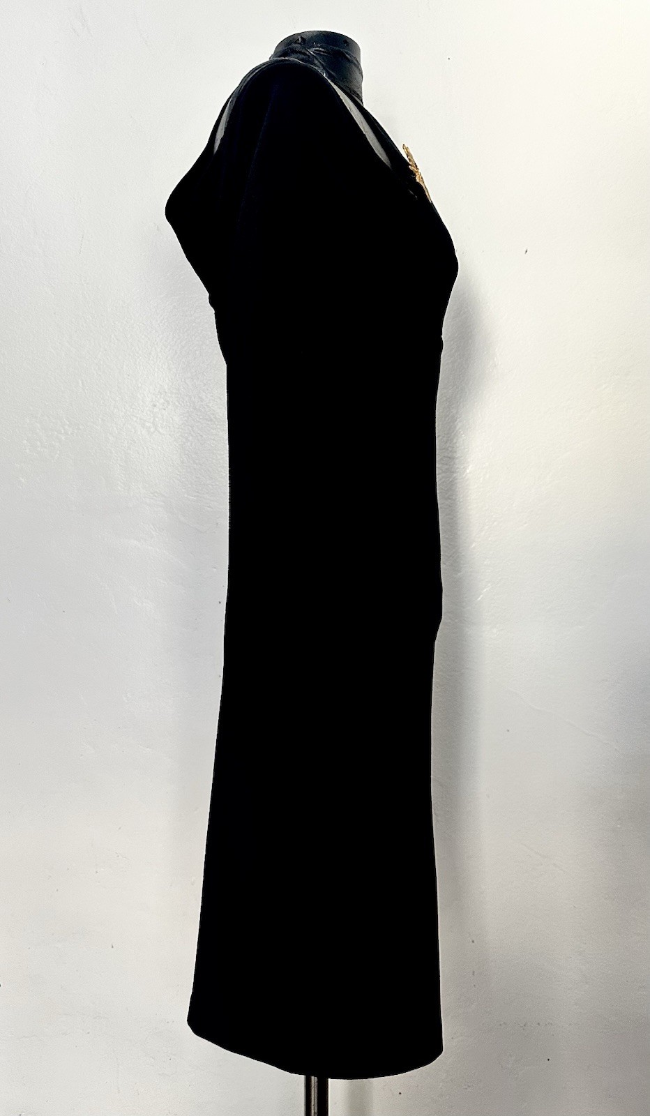 Vintage Black Open Shoulder Dress Gold Sun Brooch Bodycon Cocktail Party Midi