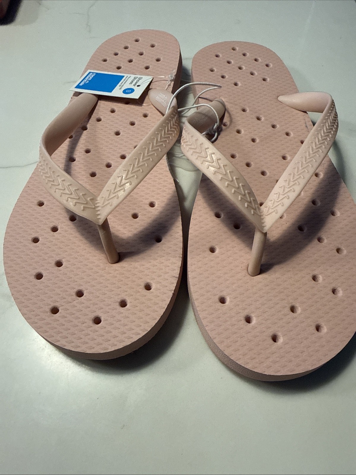 Room Essentials Shower Shoes Pink Size Small