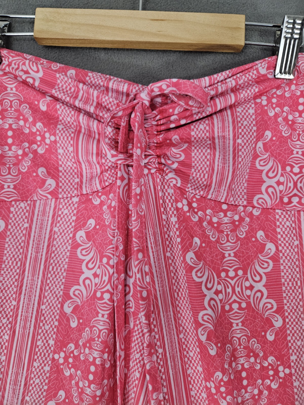 Freedom Trail By Kyodan Womens Maxi Skirt Size Small Neon Pink Floral Drawstring