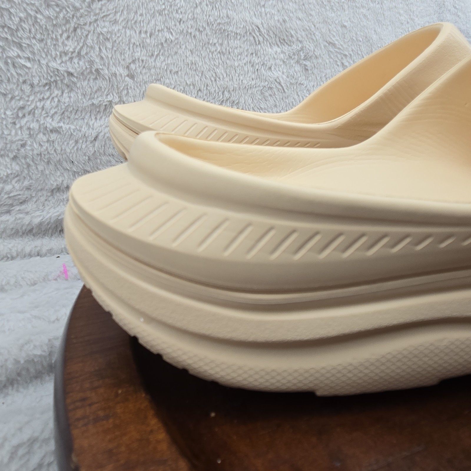 HOKA Ora Recovery Slide 3 Men’s 9 Women’s 11 New No Tags Cream Sand Sandal Water