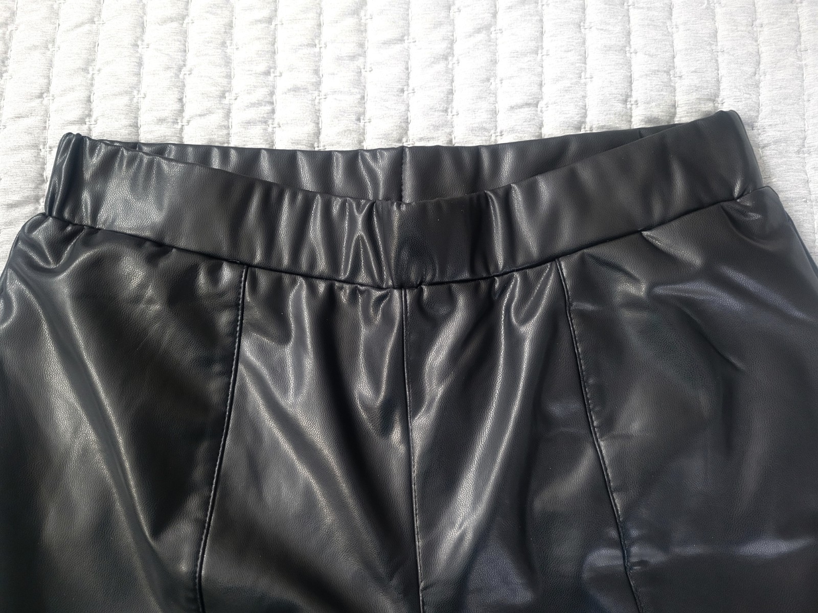 Denim & Co Size Small Luxe Faux Leather Pull On Pants A671833 NWOT