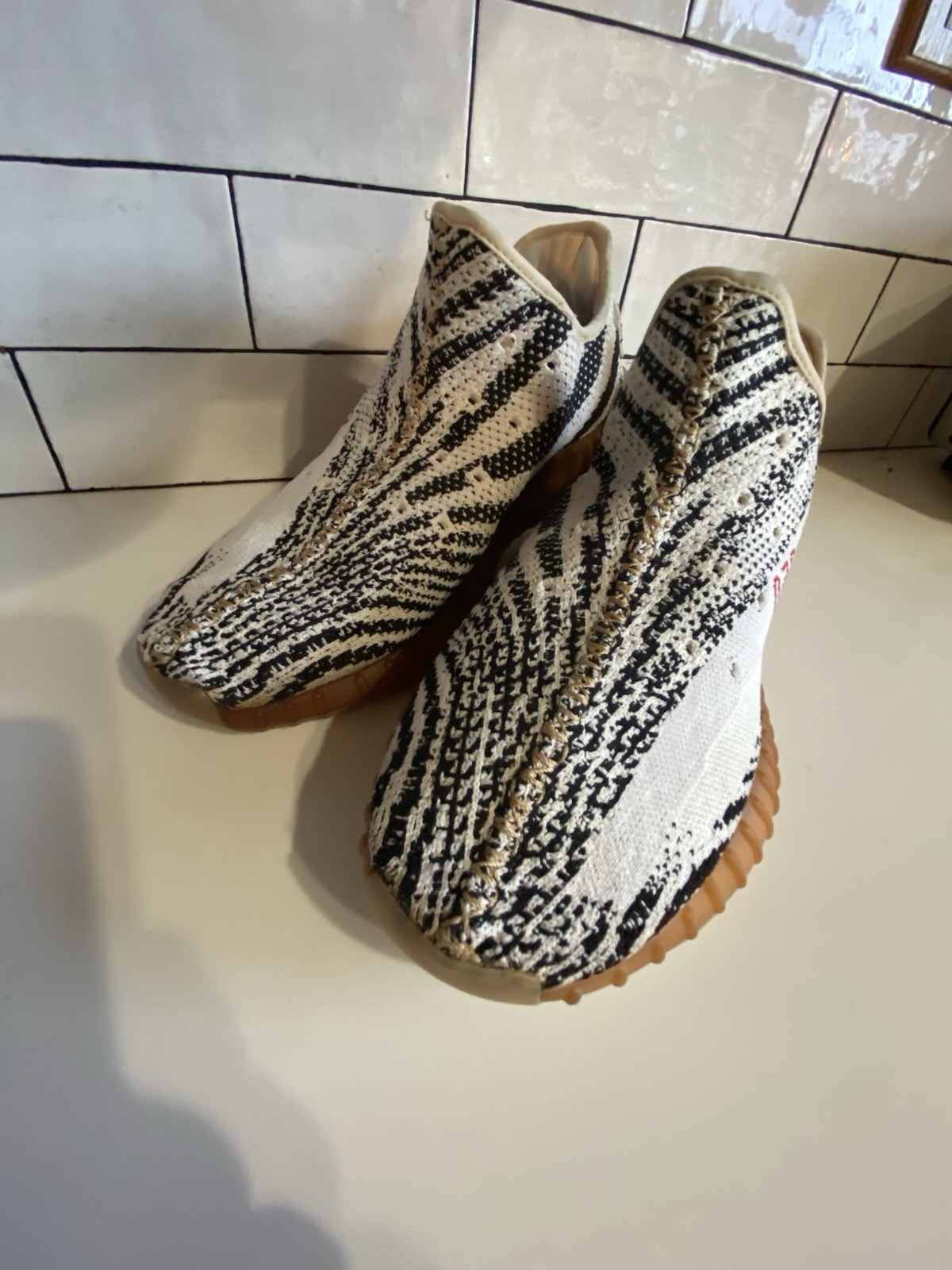🥰Size 11 adidas Yeezy Boost 350 V2 Zebra Running Shoes🥰