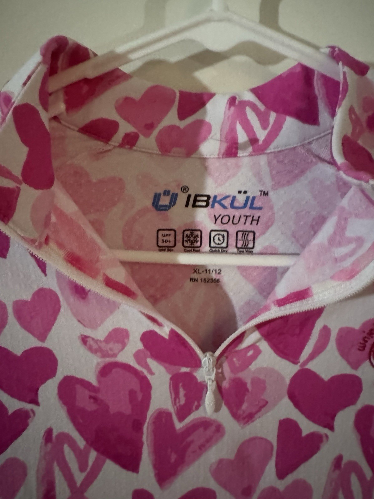 SZ L IBKUL Womens 1/4 Zip Top Pink Heart Print Mock Neck Long Sleeve UPF 50
