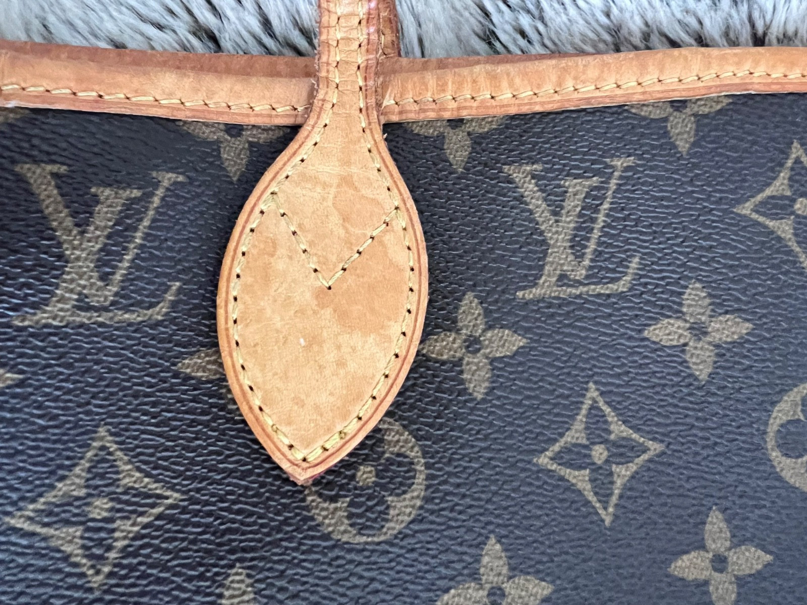 Louis Vuitton Neverfull Tote (M41177) MM Brown/Cerise Red Canvas Monogram