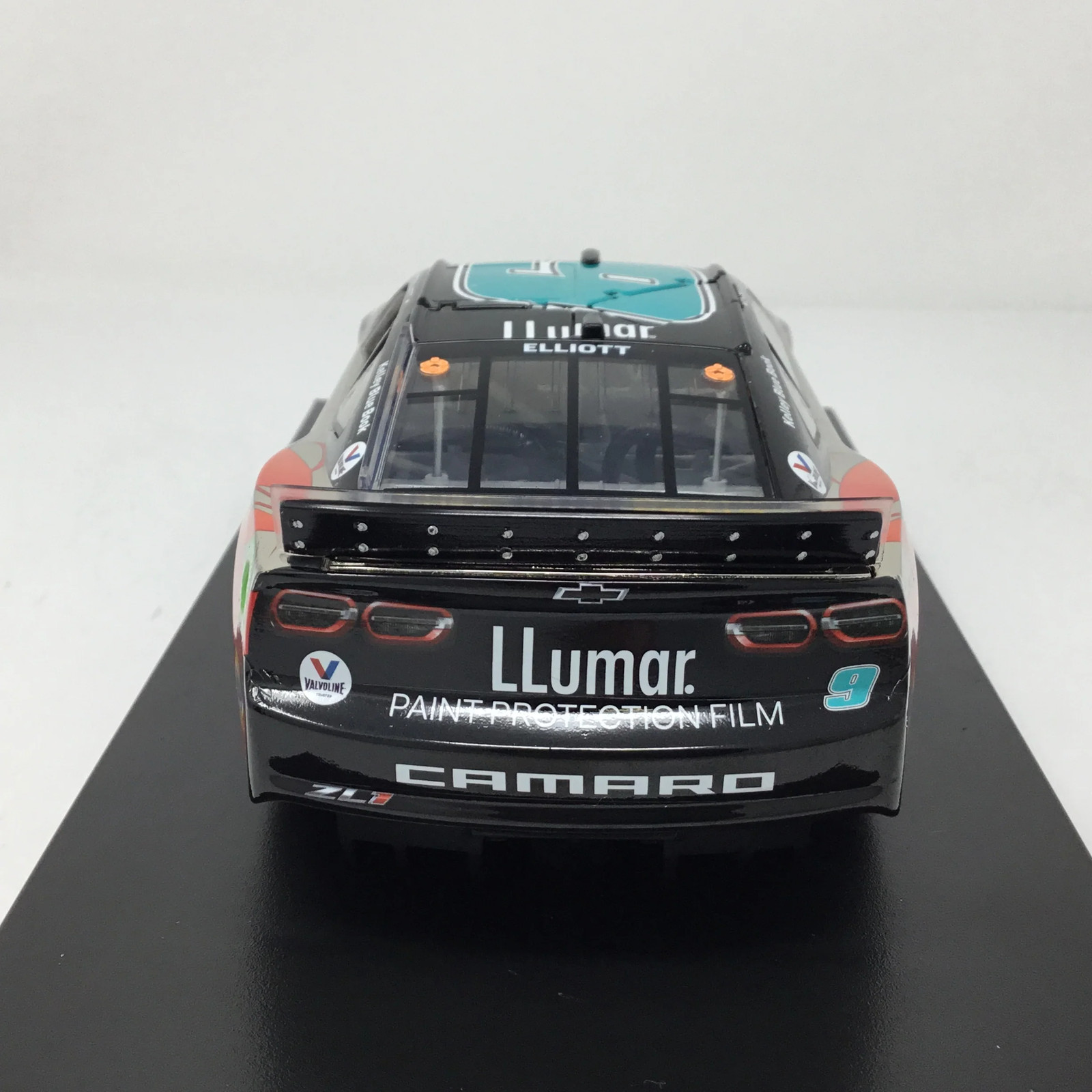 Chase Elliott 2023 Llumar 1:24 Color Chrome Diecast