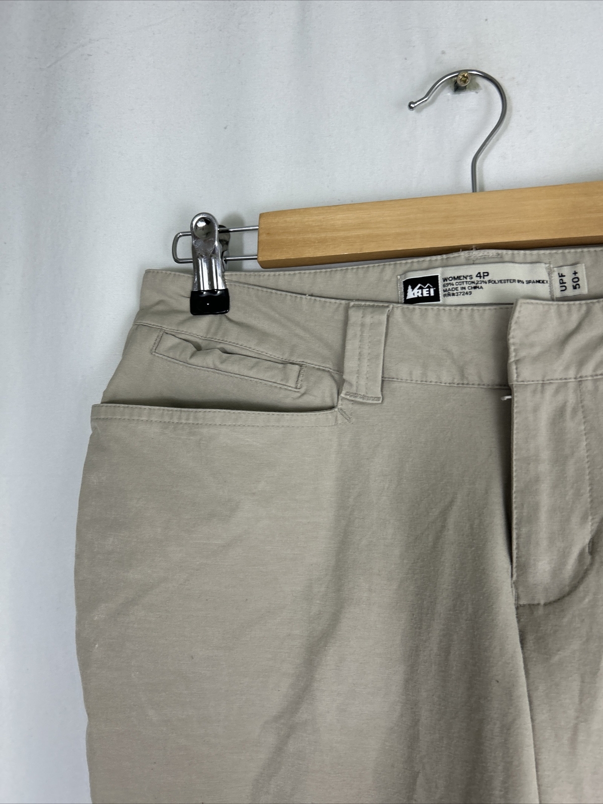 Rei Womens 4 Petite Beige Cargo Pants Upf 50+ 31×28 Cotton Blend