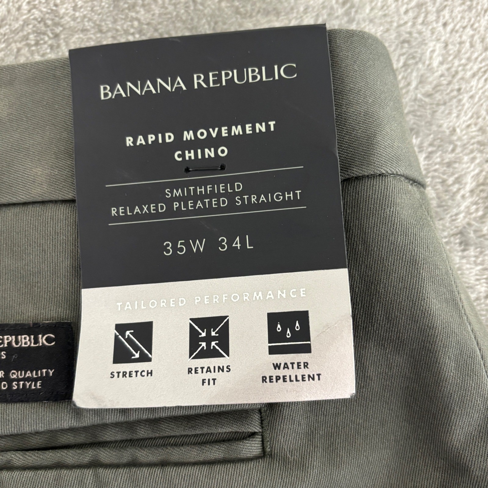 Banana Republic Smithfield Chino Mens 35×34 Olive Relaxed Fit Pleated Straight