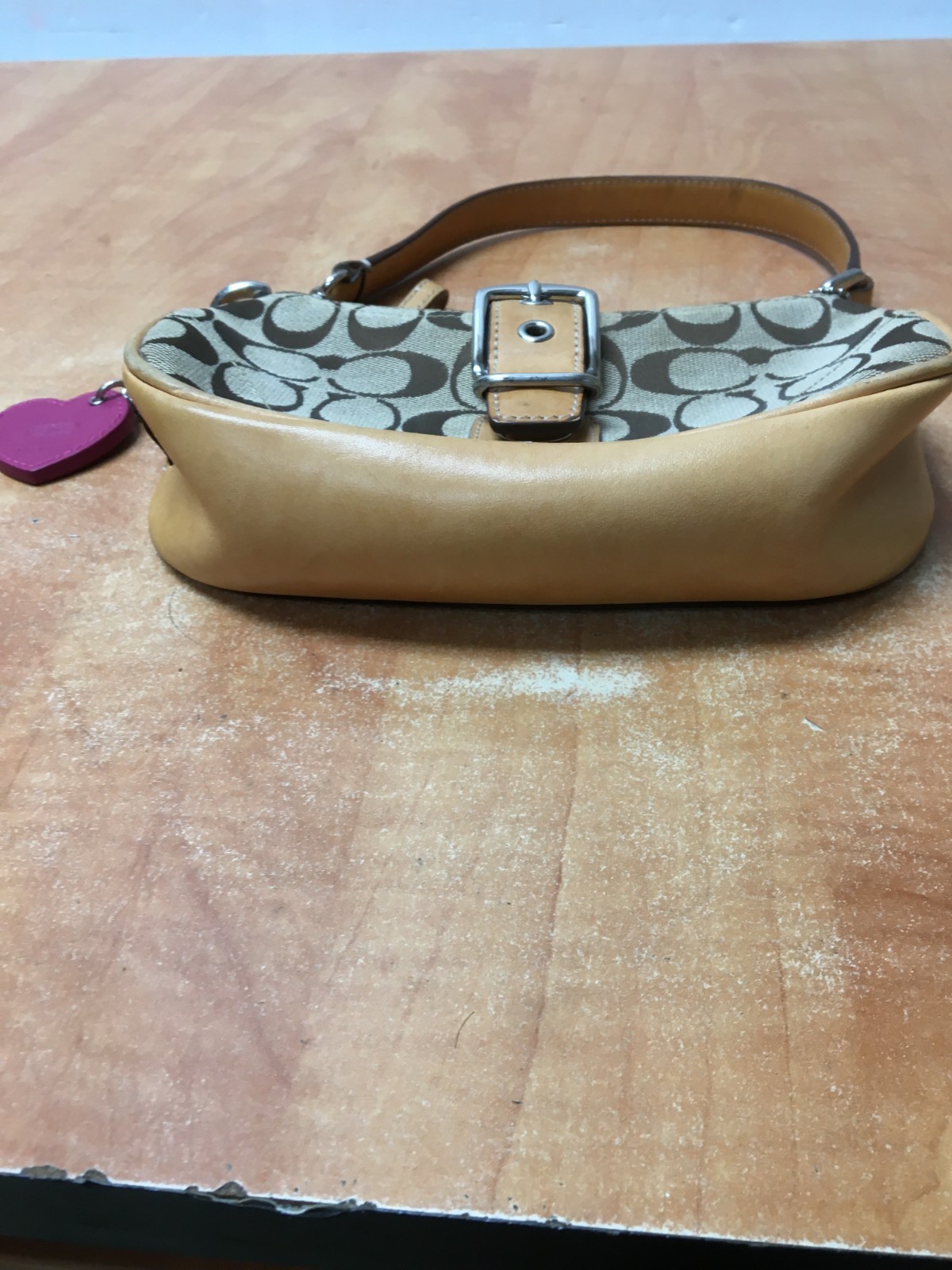 Coach Tan Demi Buckle Small Purse Logo Magnetic H3U-6362