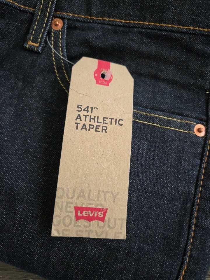 Levi’s Mens 541 Jeans Athletic Fit 33×34 Adv Flex Stretch Dark Wash NWT Free Sh