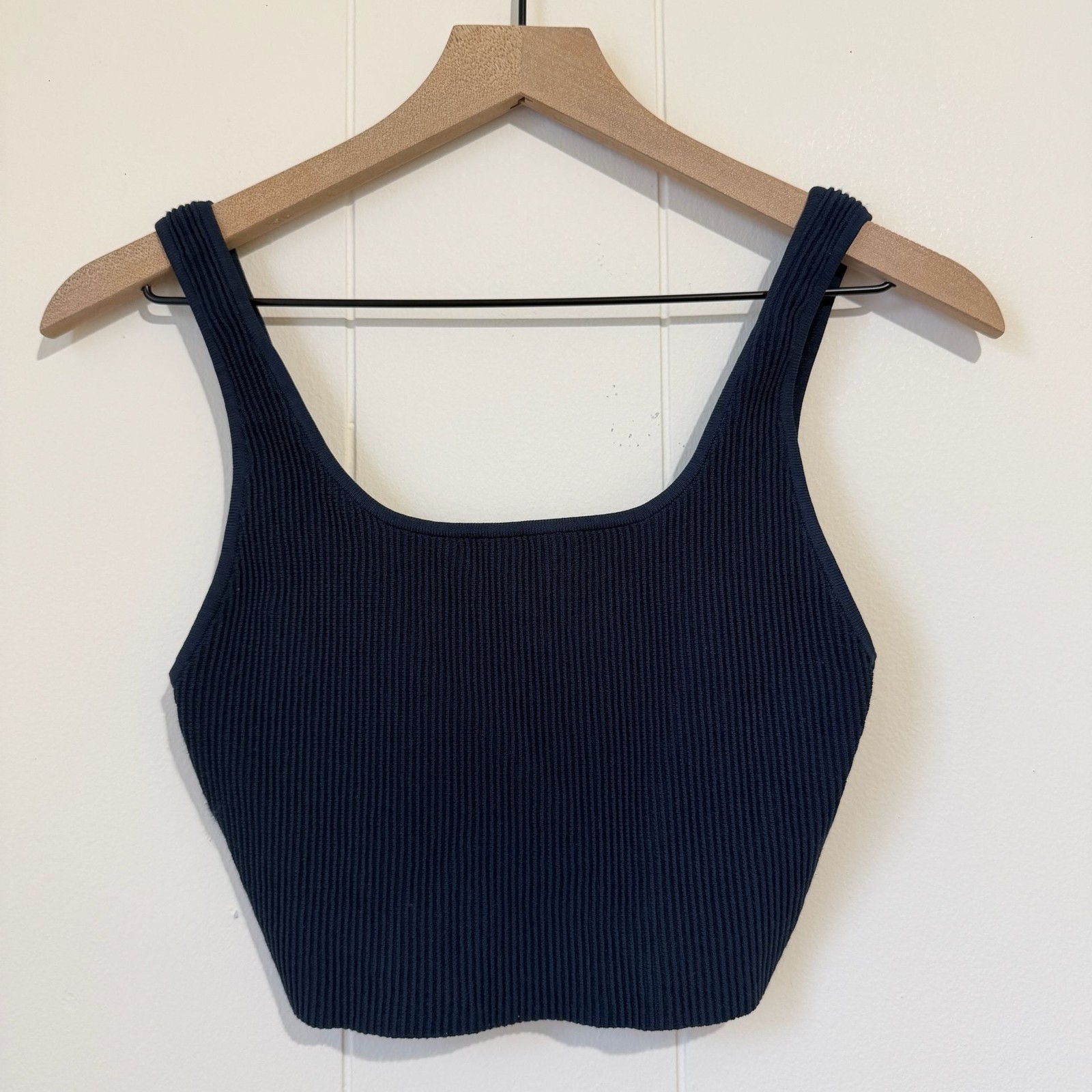 Babaton Aritzia Navy Blue Ribbed Knit Cropped Tank Top Sleeveless Minimalist Med