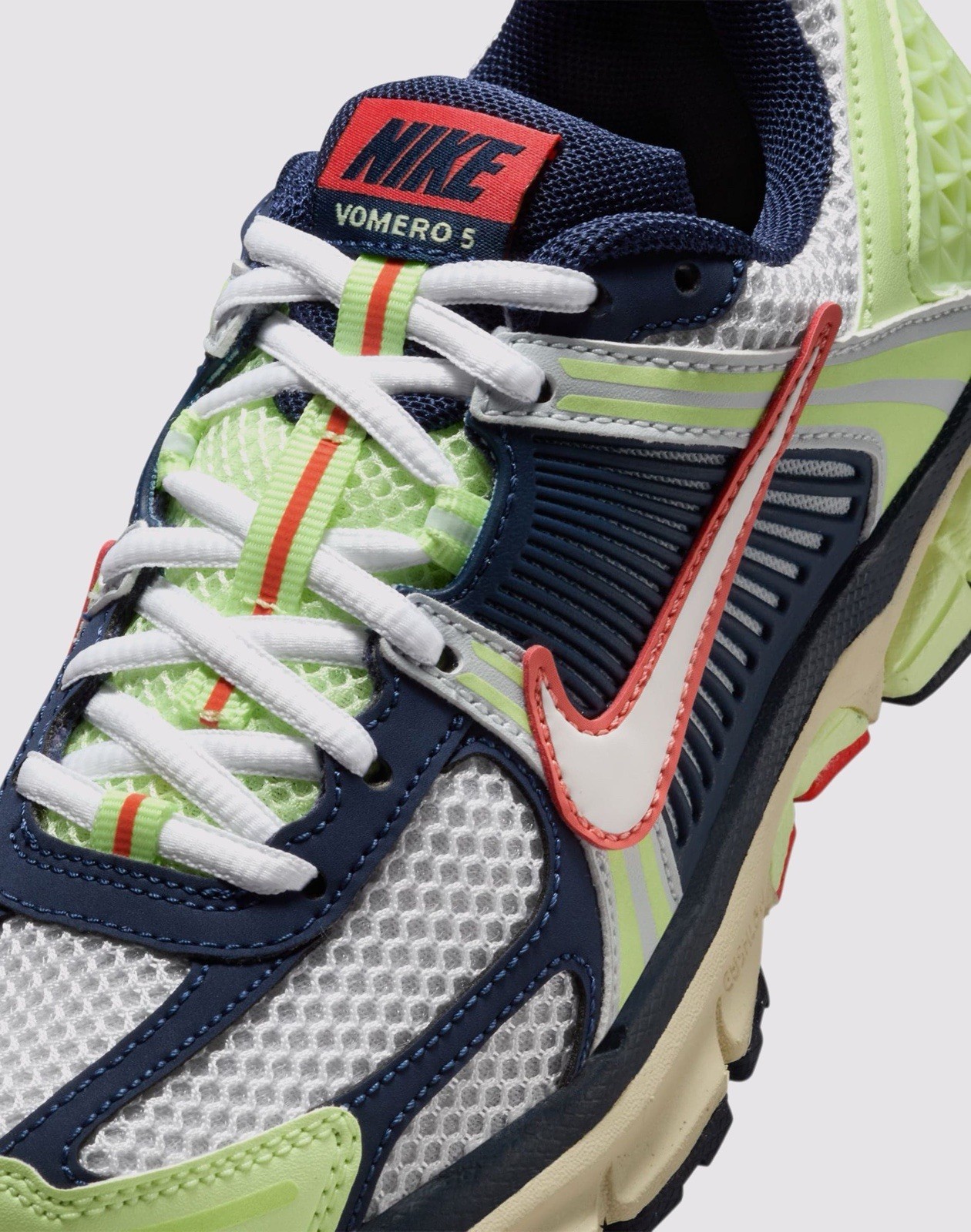 Nike Vomero 5 BG Barely Volt/White Lace Up Boys Sneaker Size 6Y