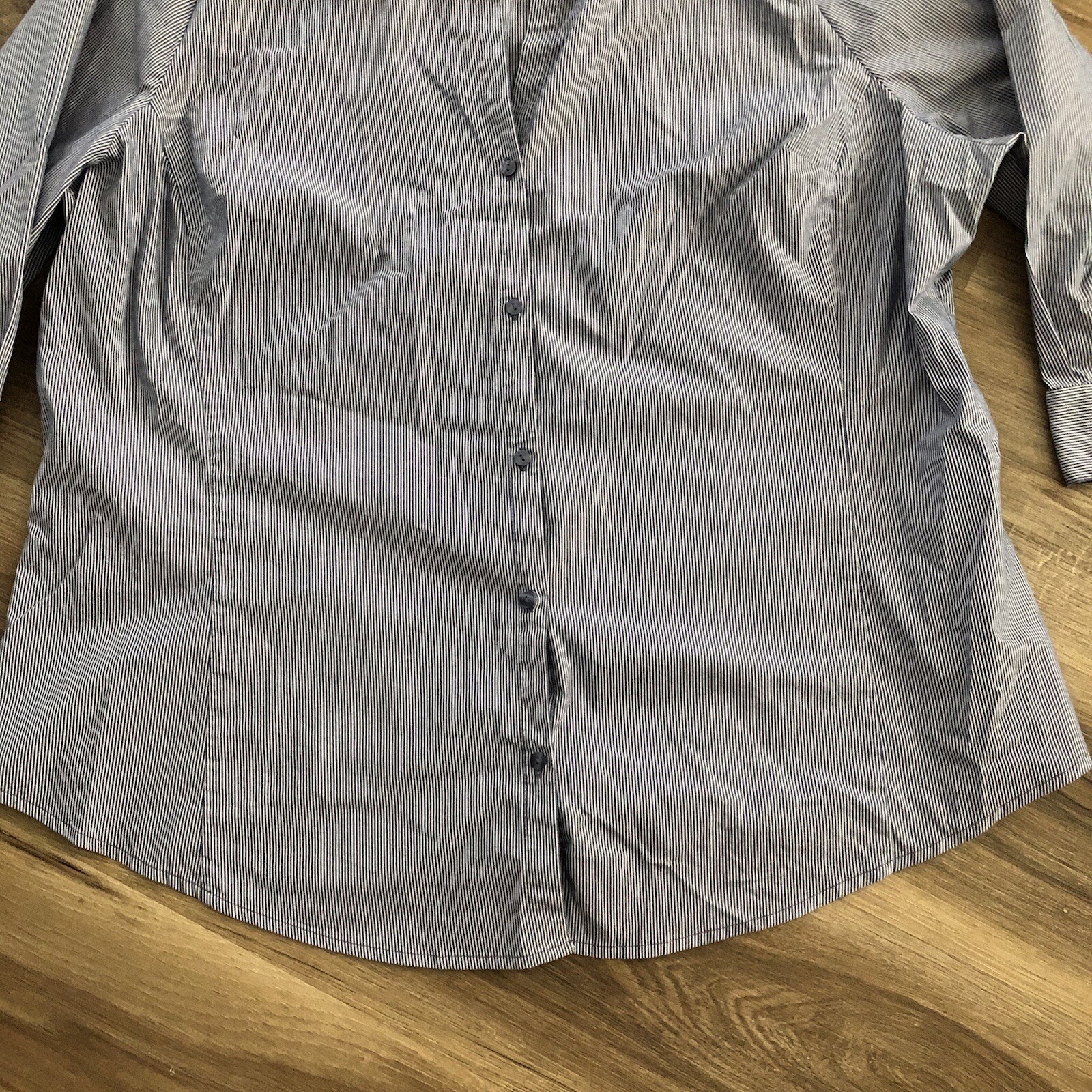Worthing Women’s Pin Stripe Button down size 2X Blue Work Wear