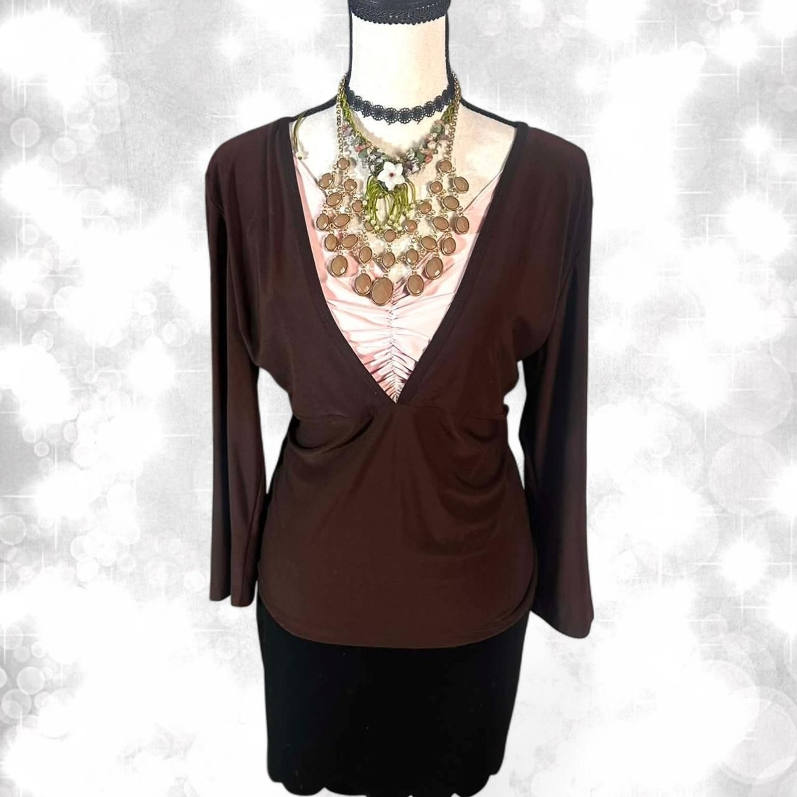 Alt Y2K style casual long sleeve blouse. Grunge, edgy, 90s