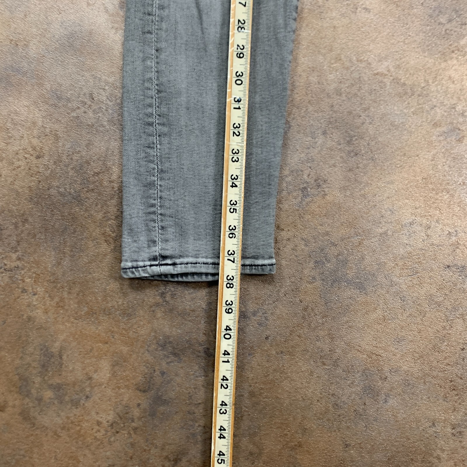 LEVI’S 512 Jeans Mens (31 Inch Waist) (28 Inch Leg) Skinny Tapered Fit Grey