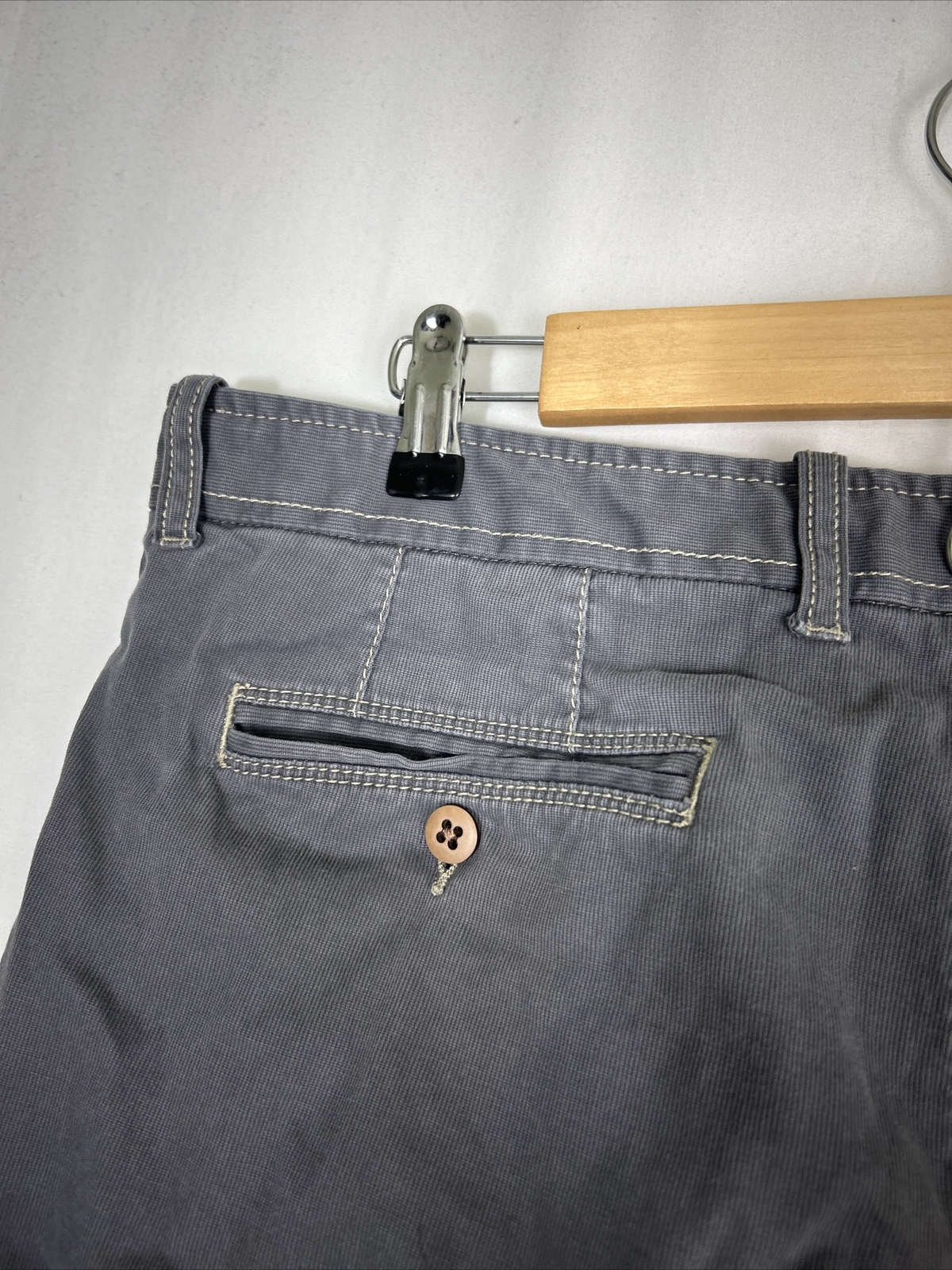 Tommy Bahama Mens Shorts Gray Cotton Spandex 36×10 Outdoor Beach Golf