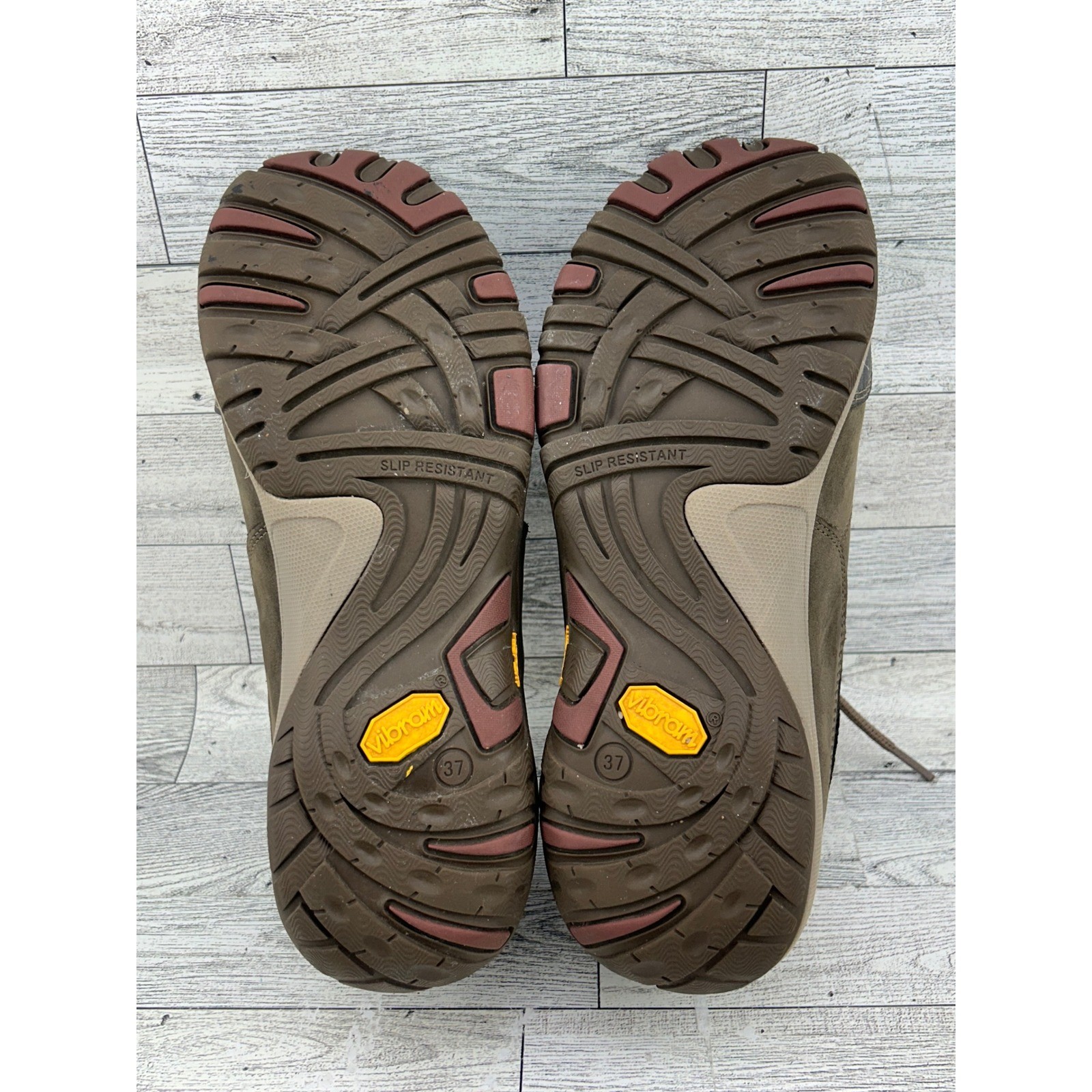 Dansko Paisley Waterproof Shoes Brown Vibram Sole Women Sz EU 37 US 7 4350467200