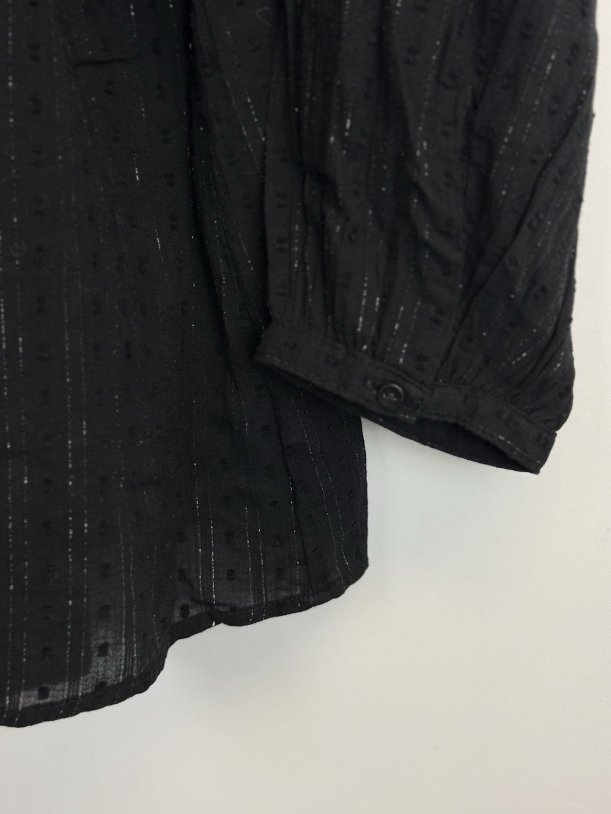 Old Navy Black Bohemian Tie-Neck Boho Blouse Womens L Silver Thread Button Cuff