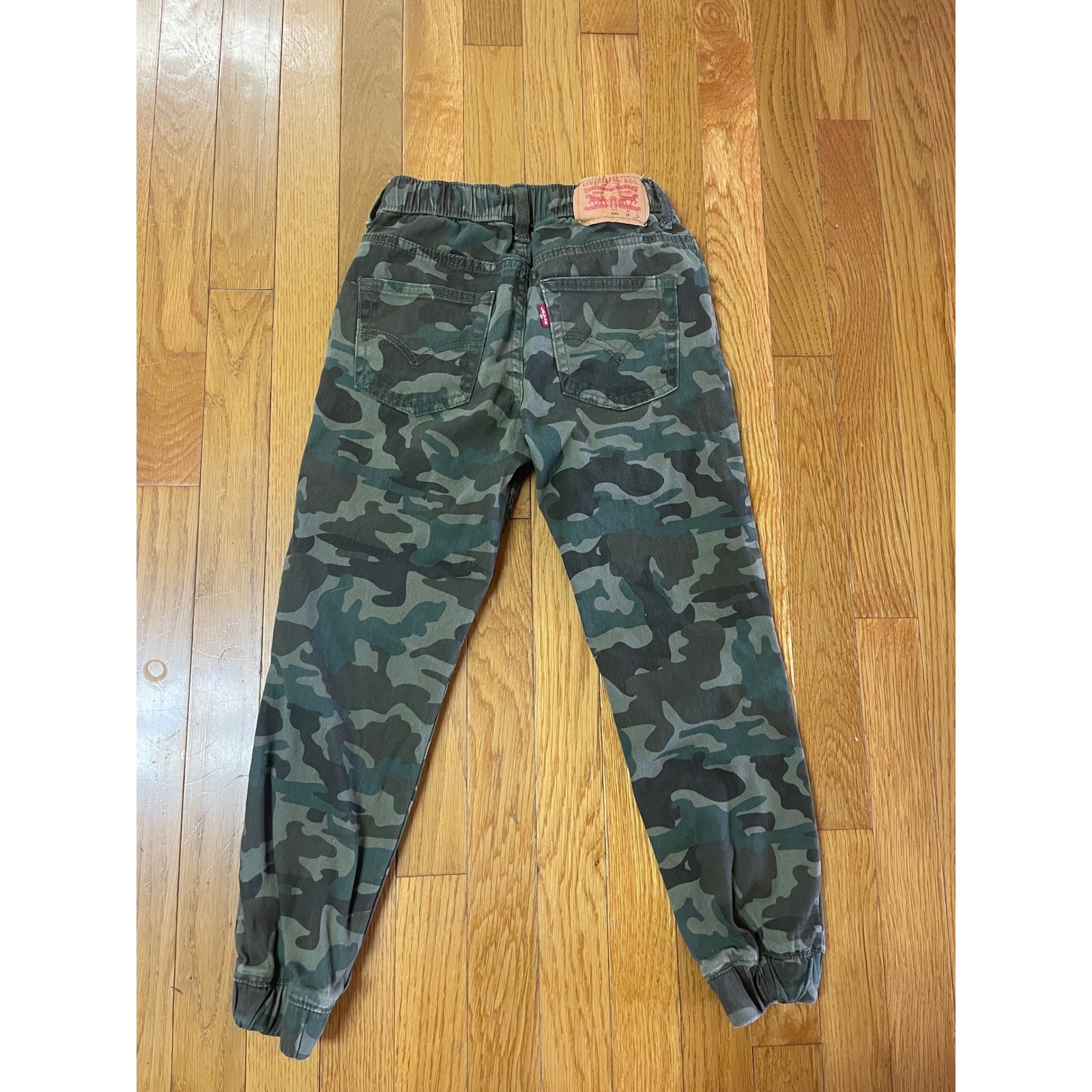Levis Kids Camo Jogger Pants Green Camouflage Elastic Waist Size 8 Reg W24 L25